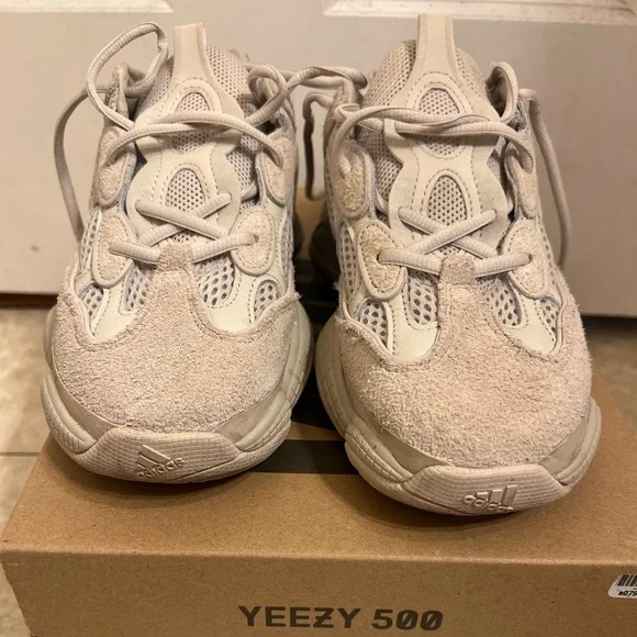 YEEZY 500 - Picture 1 of 6